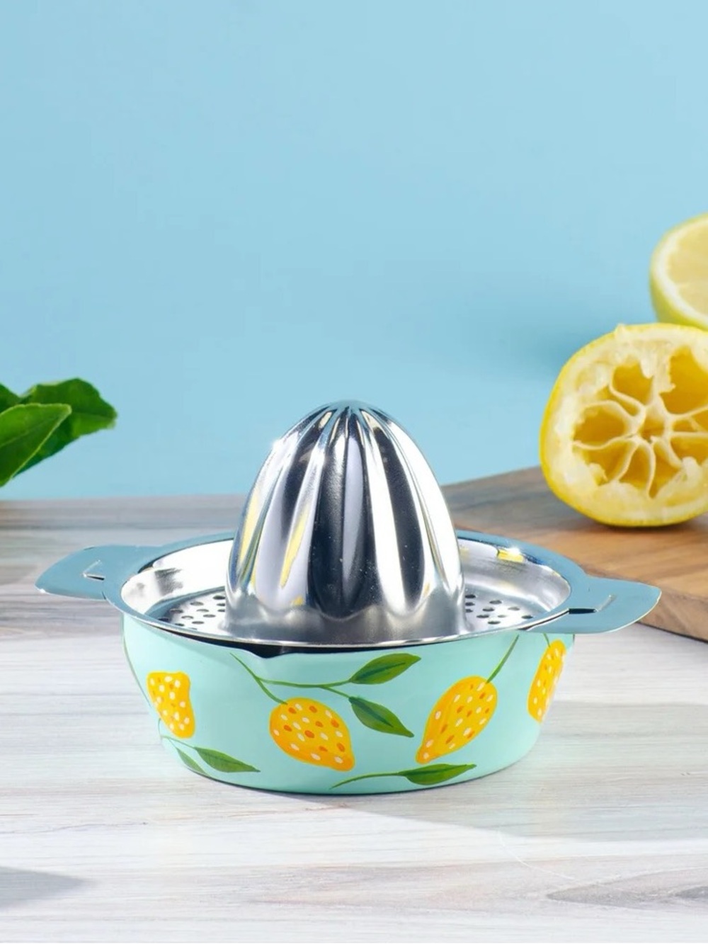 Lemon Pattern Citrus Juicer with Stainless Steel Reamer